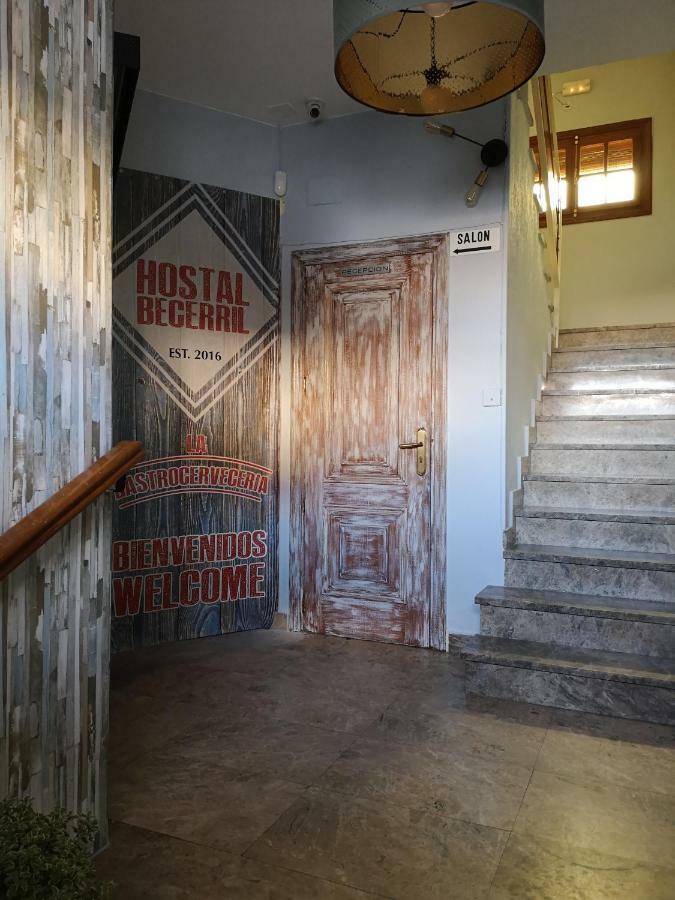 Hostal Becerril Becerril de la Sierra Eksteriør billede